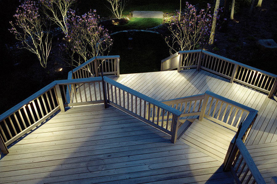 Low Voltage Outdoor Deck Steps Landscape Lighting Ideas Pictures - LT Tech